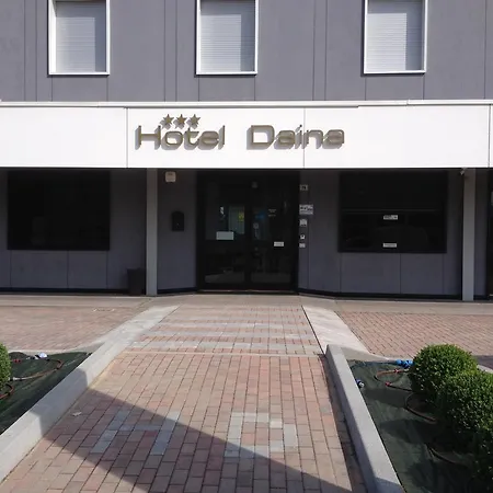 戴娜酒店 酒店