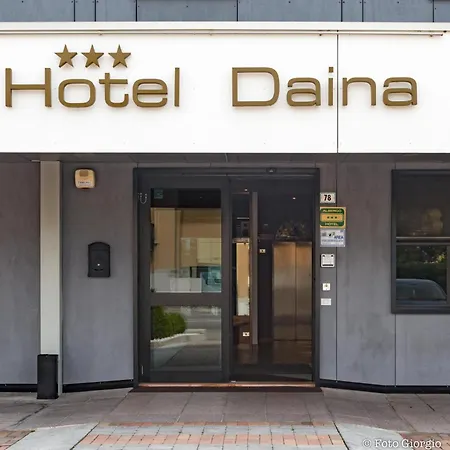 戴娜酒店 酒店 3*