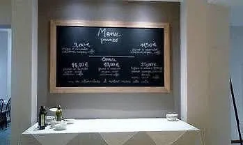 戴娜酒店