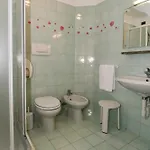 Daina Hotel
