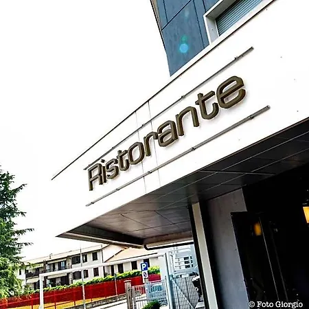 Hotel Daina Dalmine