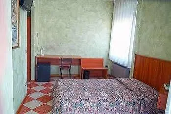 Daina מלון 3*