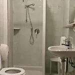 Daina Hotel 3*